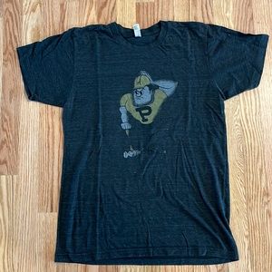Purdue Pete black t-shirt, distressed, size Medium.